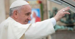 Polícia invade orgia de padres ‘regada a drogas’ no Vaticano