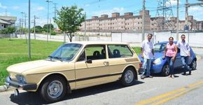 Vaquinha de manifestantes dá carro a serralheiro que teve fusca incendiado em protesto