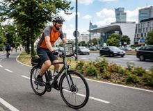 Featured side: Especialistas já disseram: “Fazer 30 minutos de bicicleta por dia, 5 dias por semana, em ritmo moderado, queima mais de 50.000 calorias por ano.”