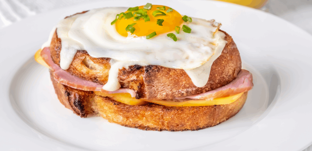 Um clássico francês na hora do seu lanche: aprenda a fazer croque madame