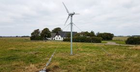 Aos 15 anos, ele queria impressionar a mãe com uma pipa; a ideia acabou levando a uma turbina eólica doméstica e toda a produção prevista para 2027 já foi vendida