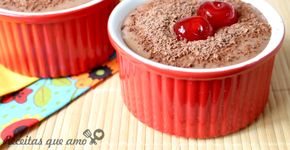 Aprenda a fazer o famoso iogurte de chocolate cremoso em casa