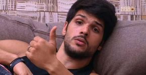 BBB 18: Lucas e Viegas falam sobre Jéssica ter feito cocô no chão