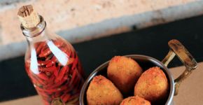 Aprenda a fazer um bolinho de bacalhau rápido (e sem batata)