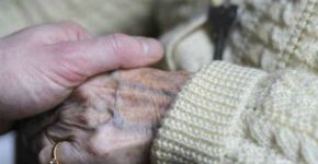 Anti-flamatório pode tratar sintomas de demência e Alzheimer