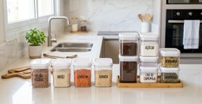 Como limpar recipientes Tupperware sem odores ou gordura, eliminando o problema do amarelamento dos recipientes.