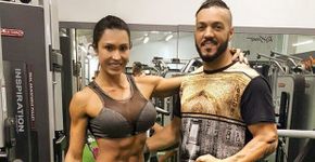 Gracyanne Barbosa faz tatuagem para Belo em lugar íntimo