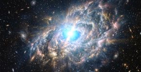 Pesquisadores encontram o maior reservatório de água do cosmos: um oceano colossal 140 trilhões de vezes maior que os da Terra, no meio do espaço, bem perto de um formidável buraco negro