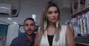 Kelly Key e o marido visitam sex shop e discutem sobre sexo anal