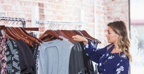3 sites para você comprar roupas sem gastar muito