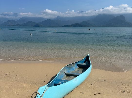 Ilha do Cedro_canoa azul