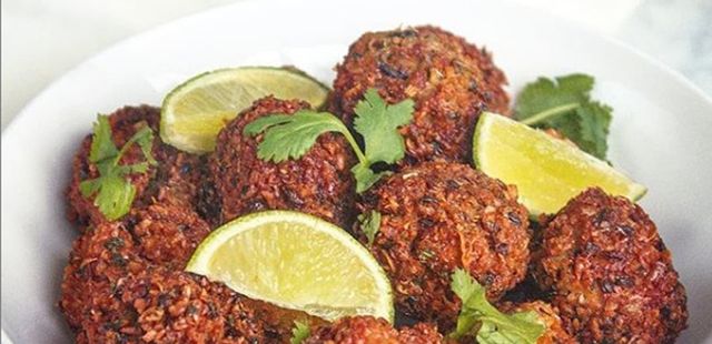 Bolinho de feijão frito: o aperitivo mais fácil, barato e saboroso