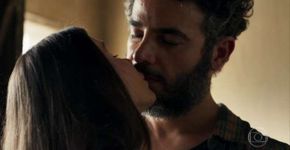 O Outro Lado do Paraíso: Desirée surpreende Juvenal no sexo