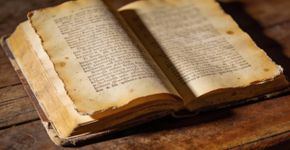 Eu entendi o motivo das páginas de livros terem margem e o motivo é pura genialidade do passado