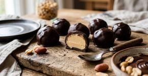 Como fazer bombom caseiro: a receita sem farinha e sem açúcar que usa apenas 4 ingredientes