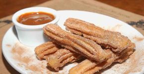 Aprenda a fazer o churros do Chaves