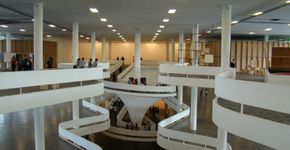 Bienal de São Paulo vai além da exposição com manifestações artísticas