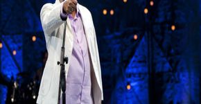 Show de Zeca Pagodinho é transmitido ao vivo na TV e web