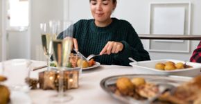7 dicas para aproveitar as ceias de fim de ano sem culpa