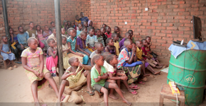 Na África, animações criadas localmente divertem crianças