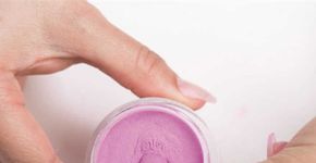 Esmalte em pó é a novidade que você precisa conhecer