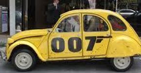 James Bond estaciona na Oscar Freire