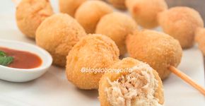 Espeto de coxinhas com catupiry: porque você merece comer mais de uma