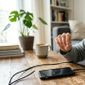 Da redação: Sem custos desnecessários: a maneira mais simples de consertar um fone de ouvido que só funciona de um lado
