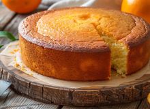 Featured side: Tem laranja em casa? Aprenda a fazer esse bolo fofinho de liquidificador para o lanche da tarde