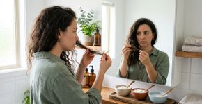 3 misturas caseiras para quem está com o cabelo seco, embaraçando e sem movimento