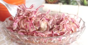 Salada de cebola de churrascaria: o acompanhamento fácil que combina com tudo