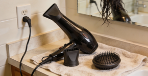 Escova secadora ou secador? veja qual agride menos o cabelo