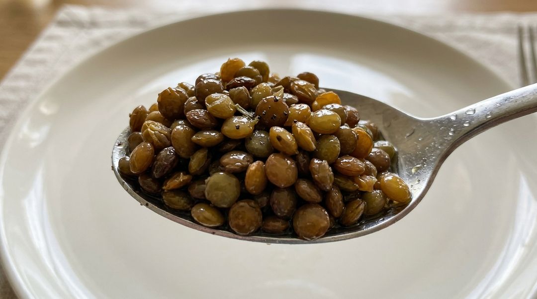 Preparar receitas simples com lentilhas enriquece a dieta diária de toda a família.