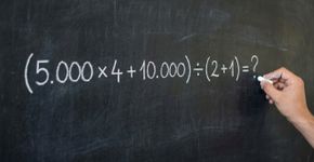 Desafio matemático: quanto é (5.000 x 4 + 10.000) ÷ (2 + 1)?