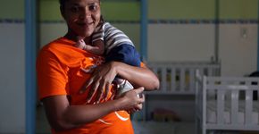 Detenta dá à luz em solitária e diretora de presídio é afastada por “indignidade humana”