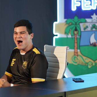 Featured mobile: Jogar bem é só o começo: a cadeia que move os esportes eletrônicos