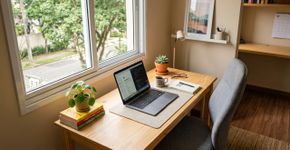 Ambientes diferentes podem influenciar a criatividade, estimulando a mente de diversas maneiras e oferecendo novas perspectivas que incentivam o surgimento de ideias originais