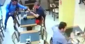 Policial reage e amigo é morto em assalto a padaria em SP