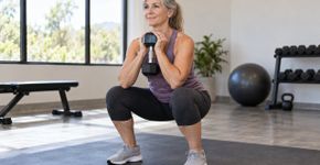 Pilates ou musculação? Especialistas indicam o exercício mais eficaz para reduzir a flacidez nas pernas depois dos 50