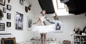 Fotografias de quartos de mulheres revelam paixões, manias, abismos sociais e diferenças culturais