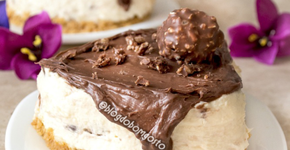 Cheesecake de Ferrero Rocher que não precisa de forno