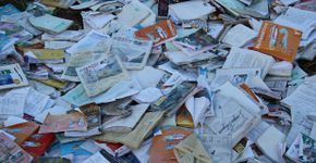Ajude a transformar papel reciclado em livro