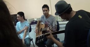 Projeto leva arte à escola na zona leste de SP
