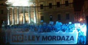 Espanhóis fazem primeiro protesto com hologramas