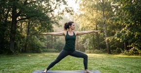 O yoga ao ar livre pode proporcionar uma experiência diferente da prática em ambientes fechados