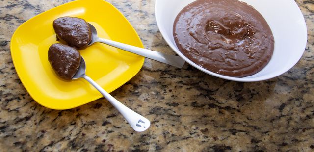 Brigadeiro de colher para comer quentinho com o mozão