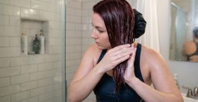 As especialistas concordam: “Depois da coloração, é necessário e importante usar condicionador toda vez que lavar, assim como tratamentos para hidratar o cabelo.”