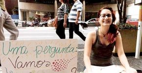 Fotógrafa cria movimento que incentiva o amor próprio