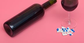 Automedicação nas festas: perigos de misturar álcool e remédios