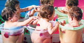 Lugar de bebê é fora do berço! Conheça a creche em que os bebês tem  uma rotina permeada de explorações